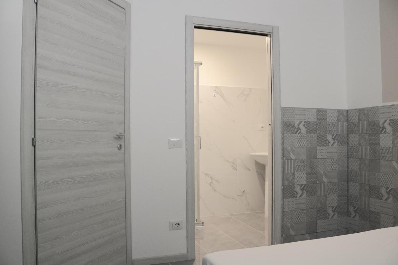 Gambara Guests House Hotel Milan Bagian luar foto